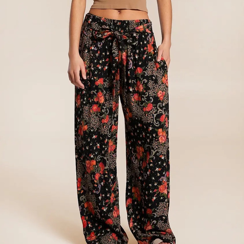Floral Breezy Wide Leg Pant